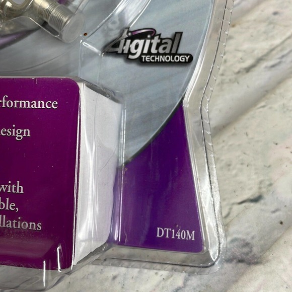 RCA DT140M White Digital Technology 4 Way Bi-Directional RF Amplifier Splitter - Picture 3 of 4